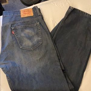 Black Washed 569 Levi Jeans!